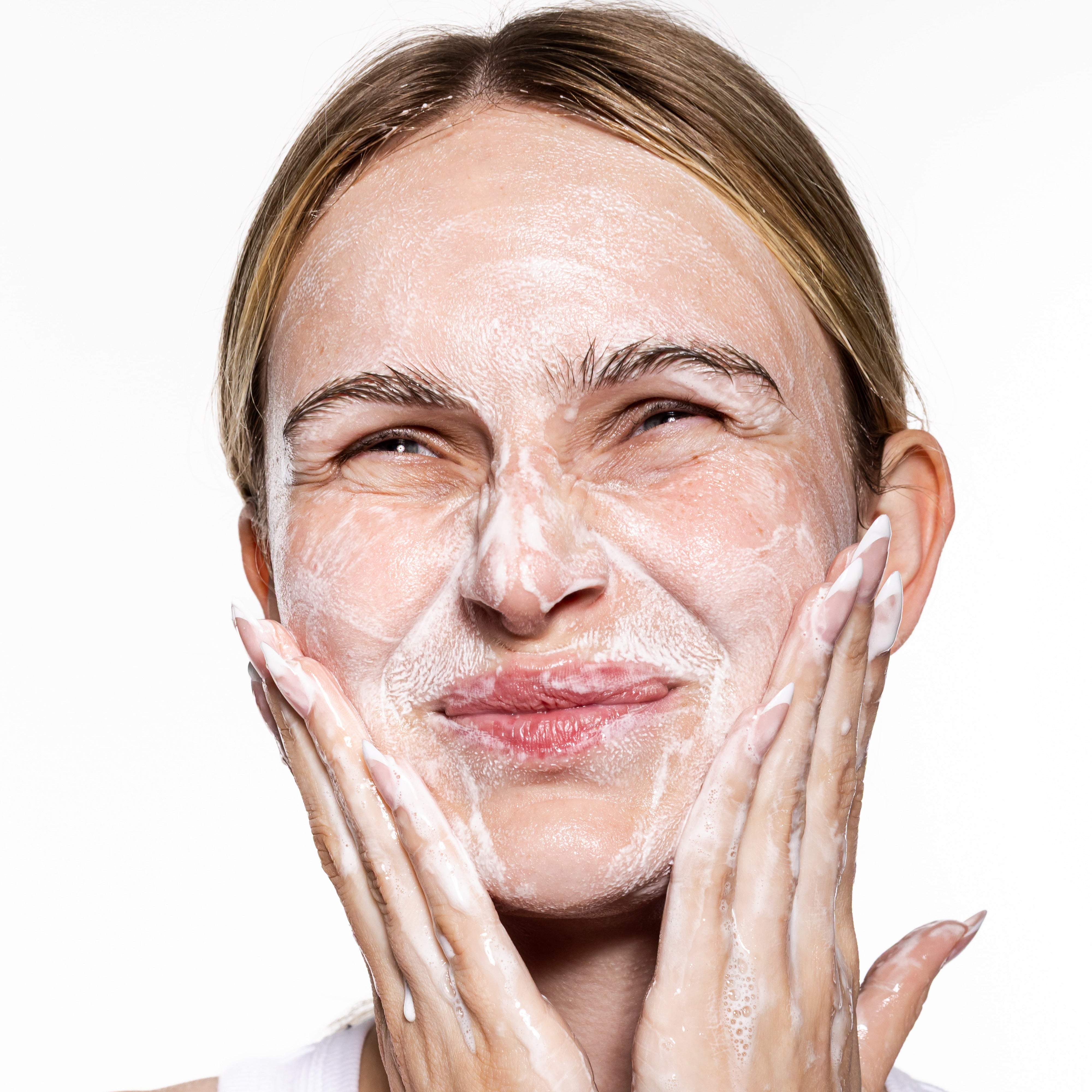 TOPICSKINCARE-BRANDING-BEKKIE-1-112.jpg