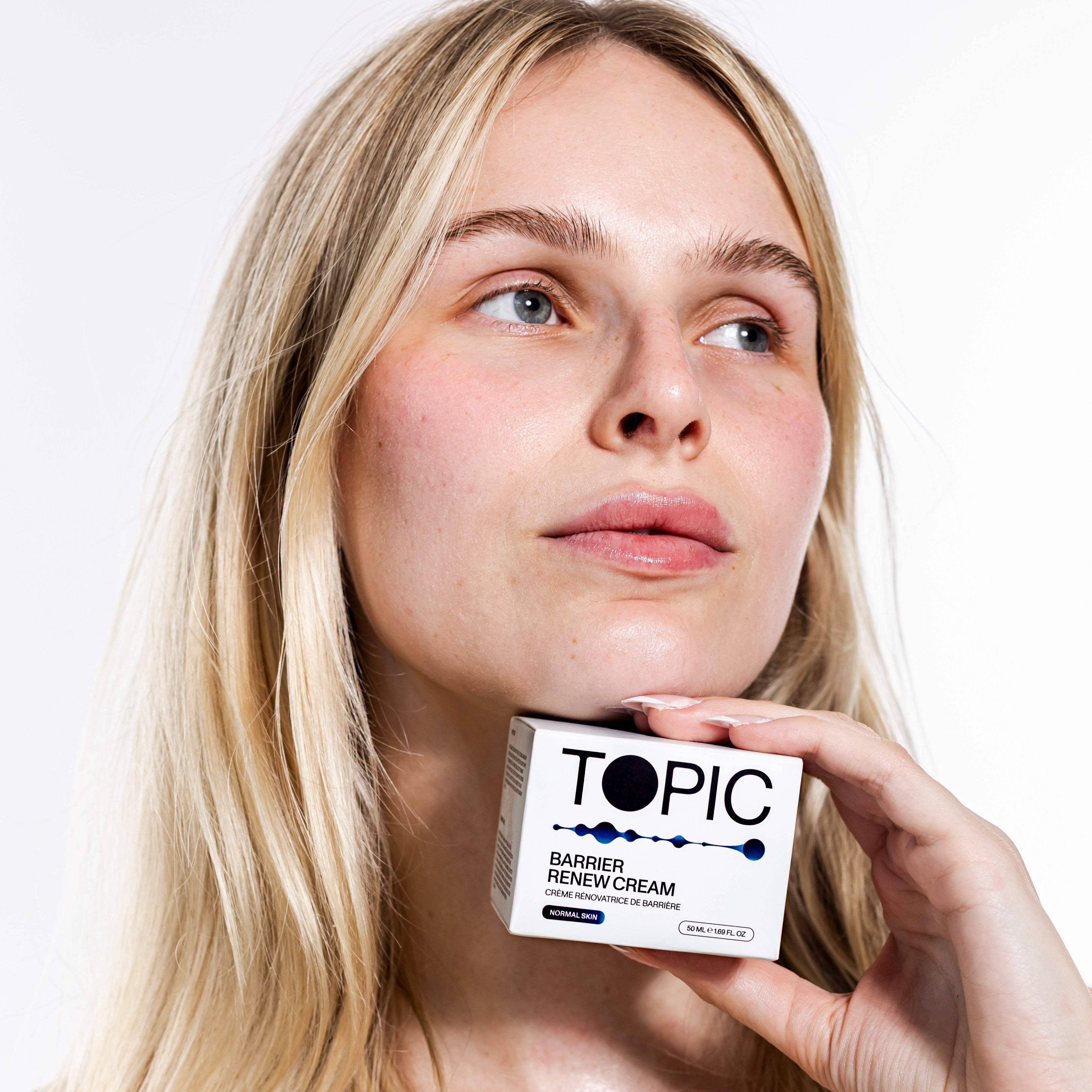 TOPICSKINCARE-BRANDING-BEKKIE-1-3.jpg
