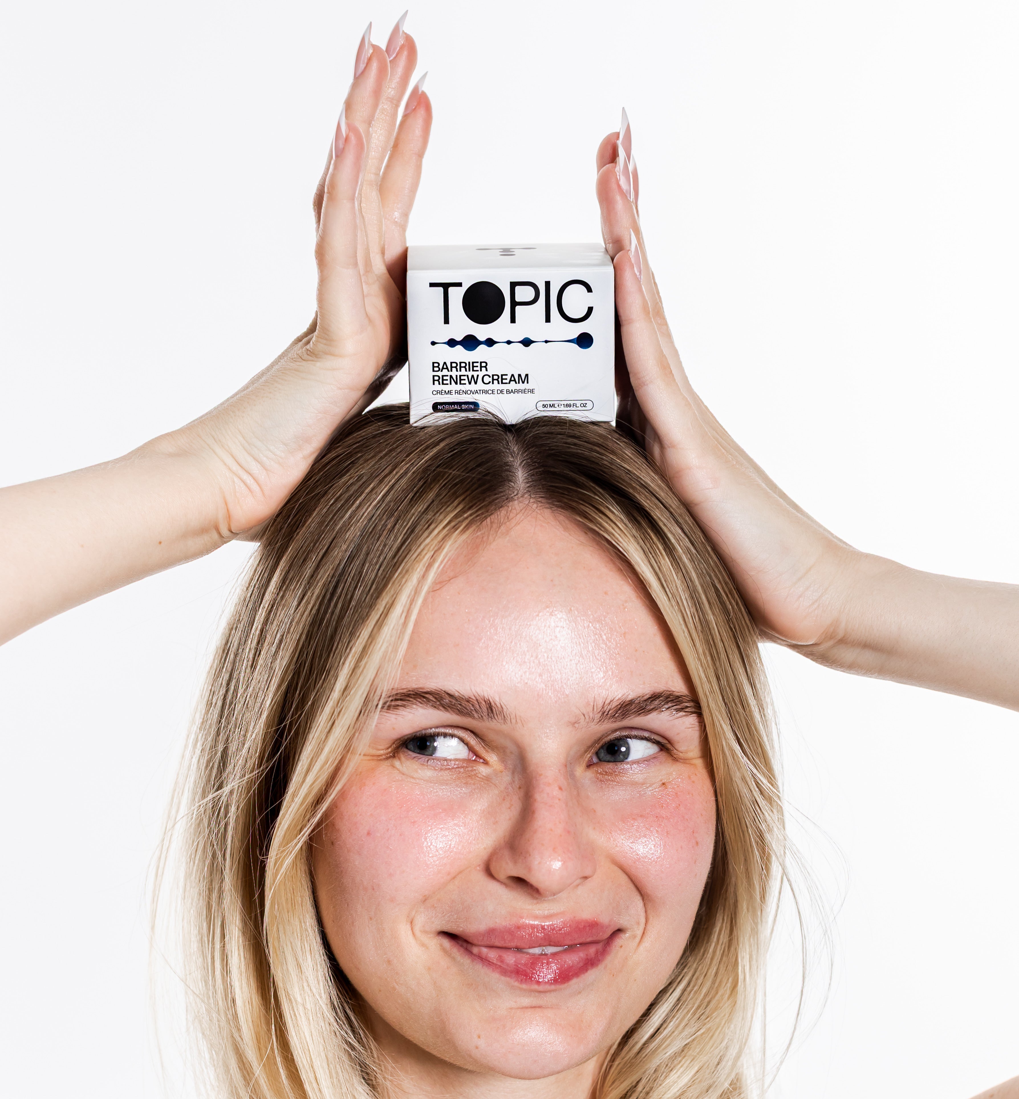 TOPICSKINCARE-BRANDING-BEKKIE-1-4.jpg
