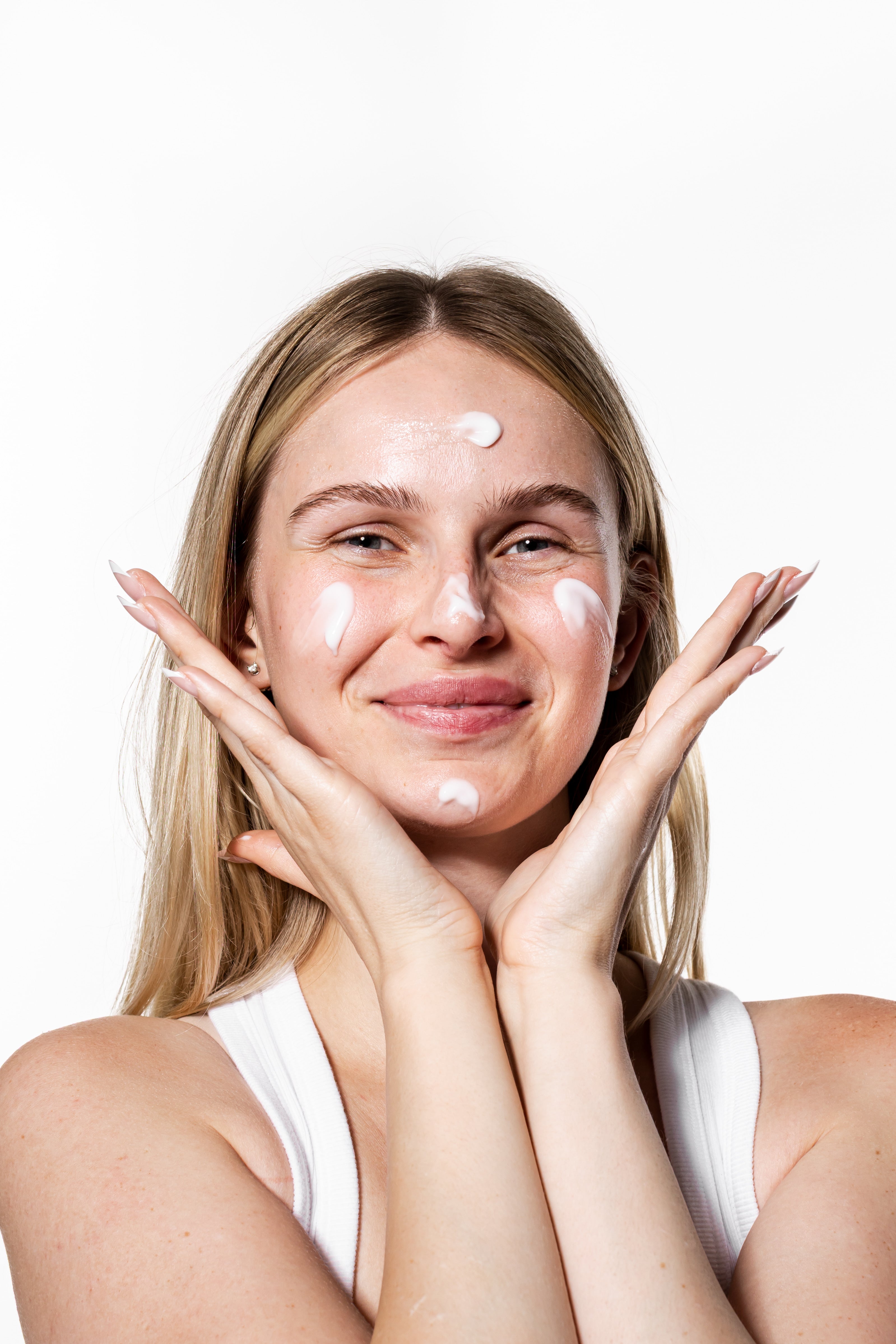 TOPICSKINCARE-BRANDING-BEKKIE-1-90.jpg